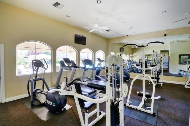 10001 Woodcreek Oaks Blvd #123, Roseville, CA 95747
