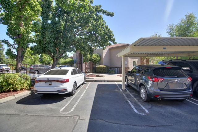 10001 Woodcreek Oaks Blvd #123, Roseville, CA 95747