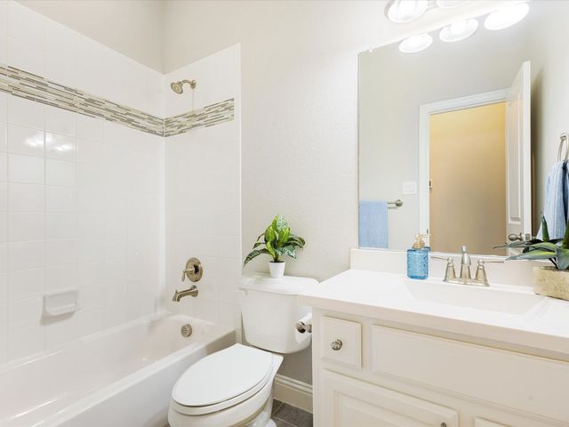 108 Wiltshire Boulevard, Lewisville, TX 75056