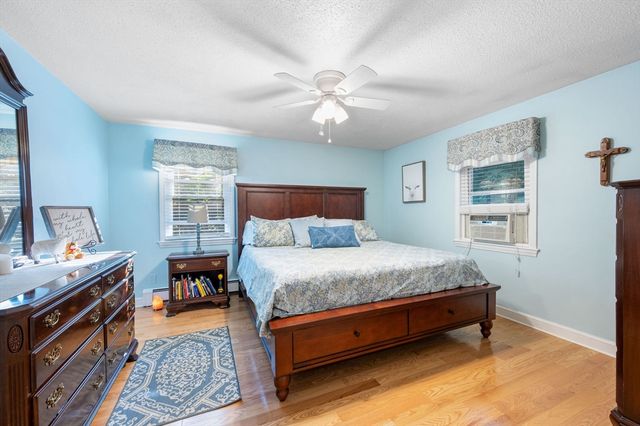 258 State St, Hanson, MA 02341