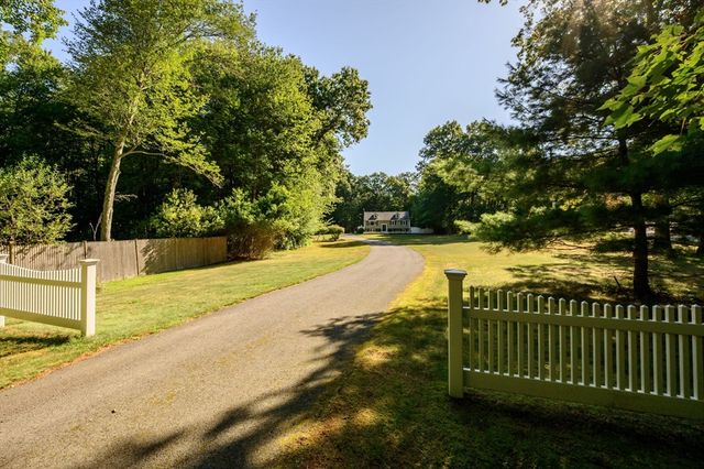 258 State St, Hanson, MA 02341