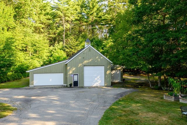 258 State St, Hanson, MA 02341
