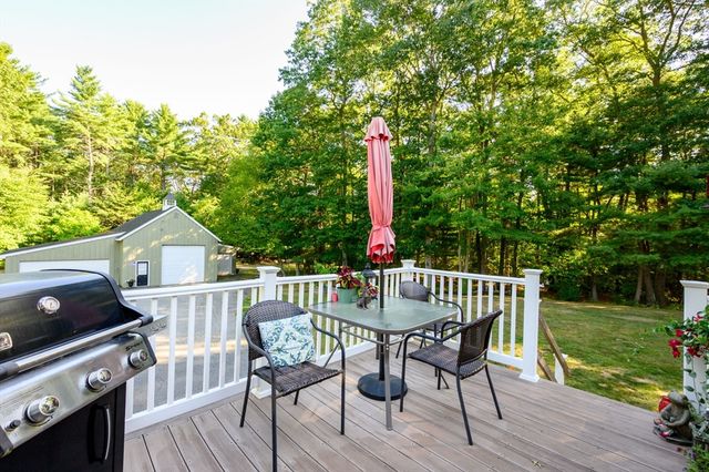 258 State St, Hanson, MA 02341