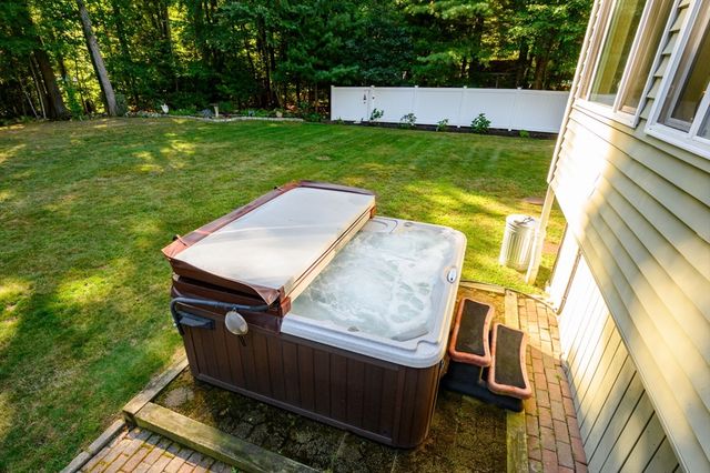 258 State St, Hanson, MA 02341
