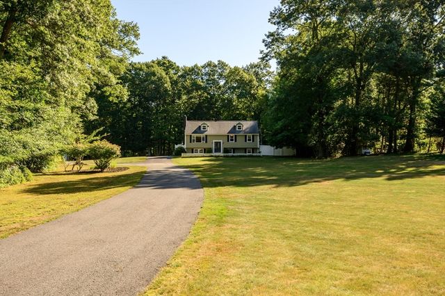 258 State St, Hanson, MA 02341