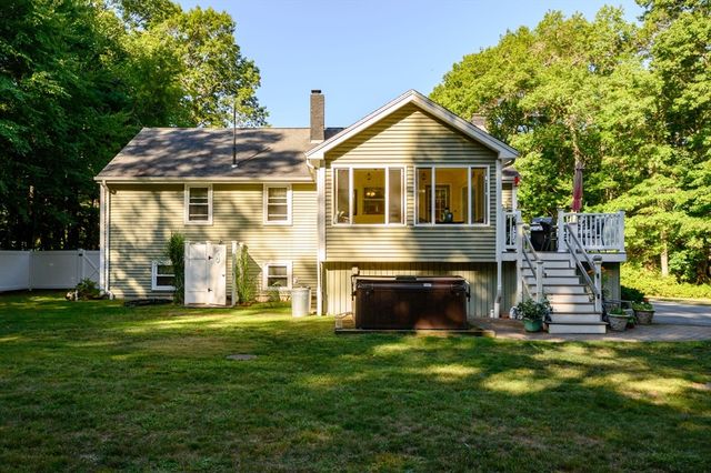 258 State St, Hanson, MA 02341