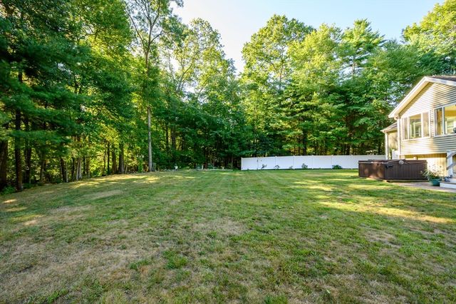 258 State St, Hanson, MA 02341