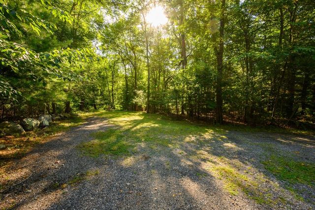 258 State St, Hanson, MA 02341