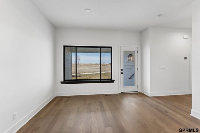 18104 Cooper Street, Gretna, NE 68028