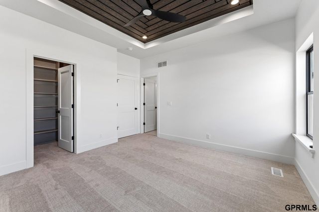 18104 Cooper Street, Gretna, NE 68028