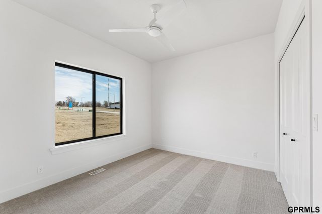 18104 Cooper Street, Gretna, NE 68028