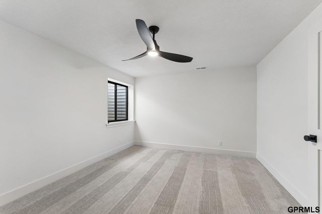 18104 Cooper Street, Gretna, NE 68028