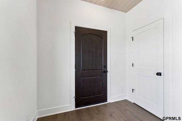 18104 Cooper Street, Gretna, NE 68028