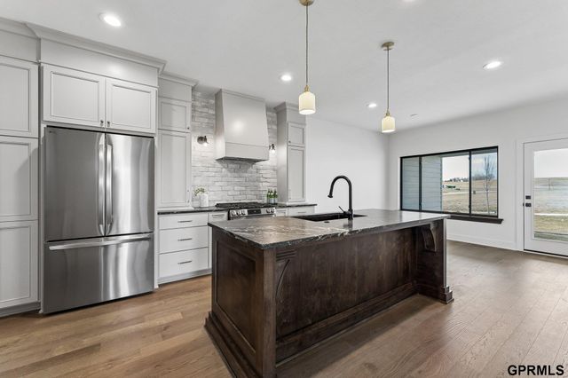 18104 Cooper Street, Gretna, NE 68028