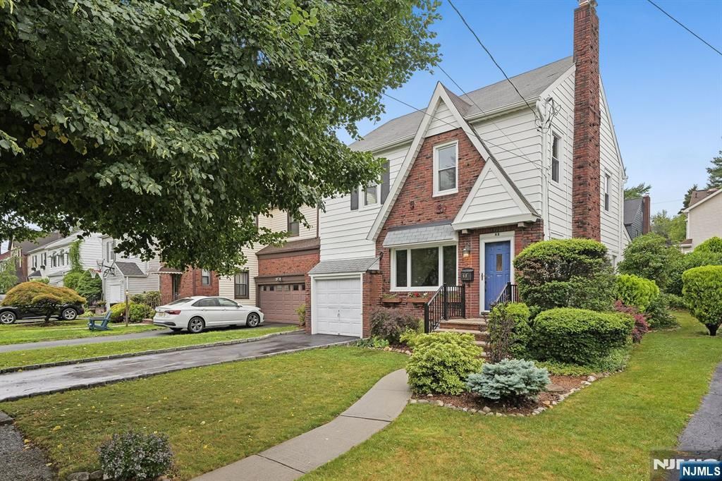 48 Claremont Avenue, Bloomfield, NJ 07003