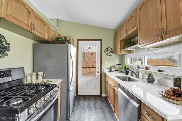 14242 Holland Road, Brook Park, OH 44142