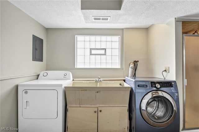 14242 Holland Road, Brook Park, OH 44142