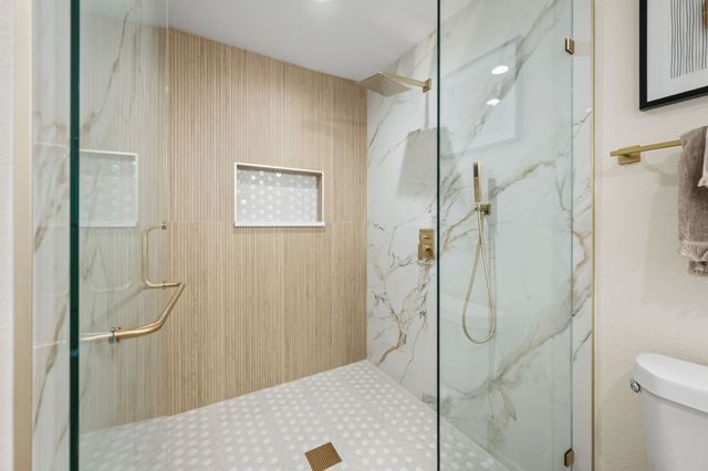 1934 Vista Oaks Drive, Carrollton, TX 75007