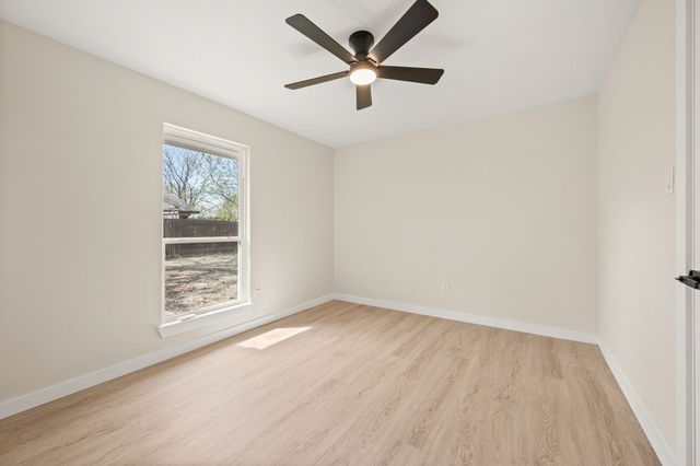 1934 Vista Oaks Drive, Carrollton, TX 75007