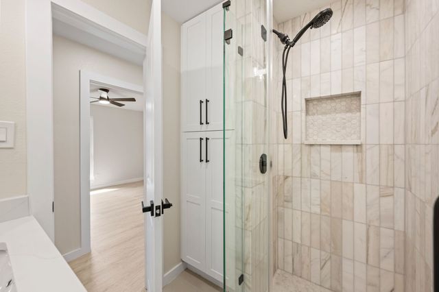 1934 Vista Oaks Drive, Carrollton, TX 75007