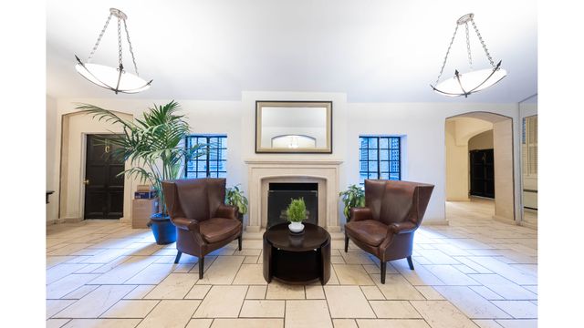 400 E 59th St Apt 3H, New York City, NY 10022