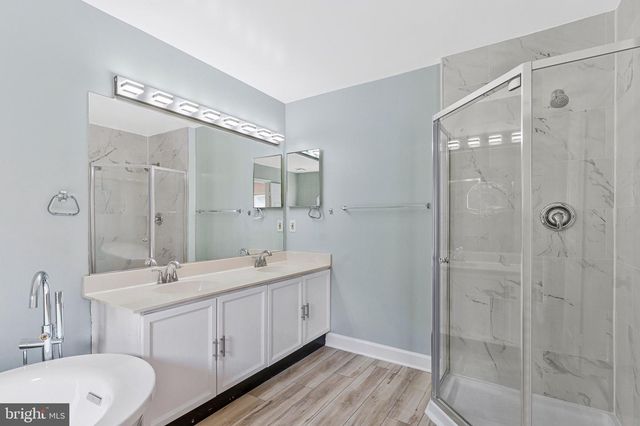 7204 OLDE LANTERN WAY, Springfield, VA 22152