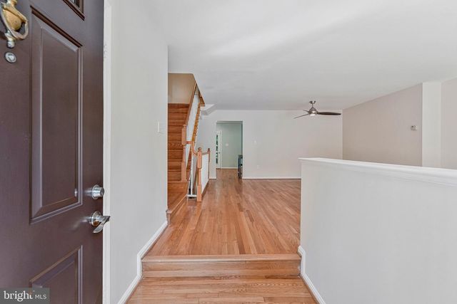 7204 OLDE LANTERN WAY, Springfield, VA 22152
