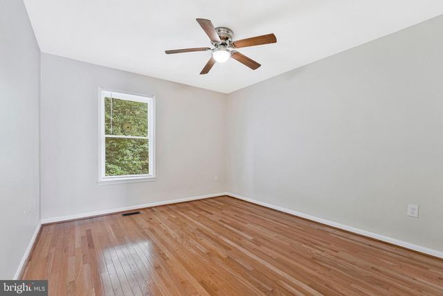 7204 OLDE LANTERN WAY, Springfield, VA 22152