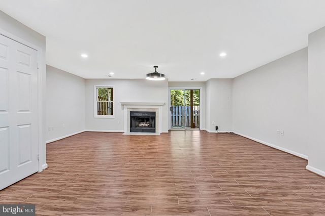 7204 OLDE LANTERN WAY, Springfield, VA 22152