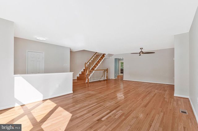 7204 OLDE LANTERN WAY, Springfield, VA 22152