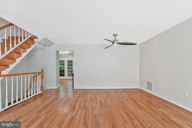 7204 OLDE LANTERN WAY, Springfield, VA 22152