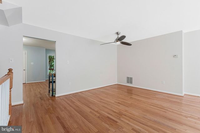 7204 OLDE LANTERN WAY, Springfield, VA 22152