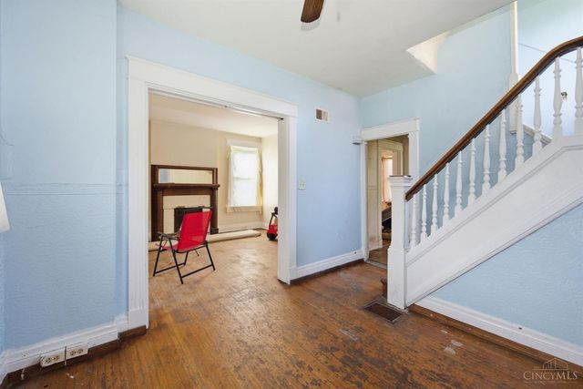 3443 Woodburn Avenue, Cincinnati, OH 45207