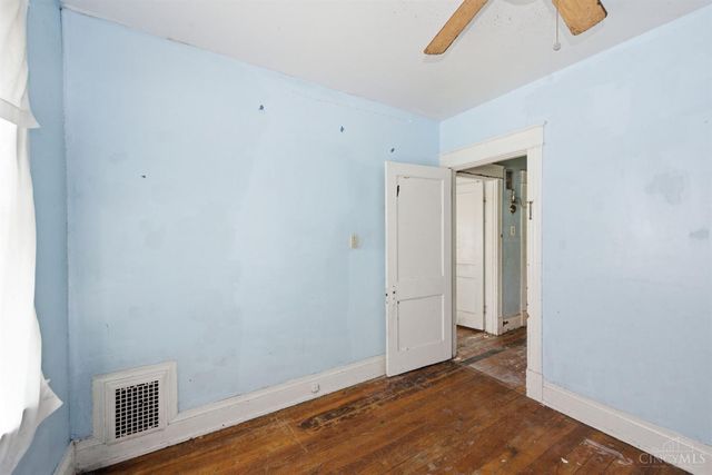 3443 Woodburn Avenue, Cincinnati, OH 45207