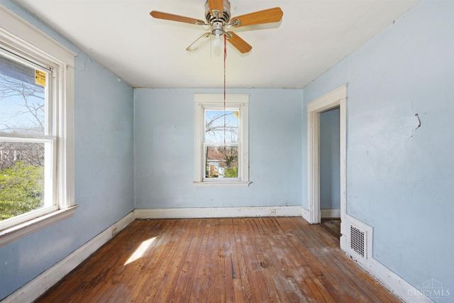 3443 Woodburn Avenue, Cincinnati, OH 45207