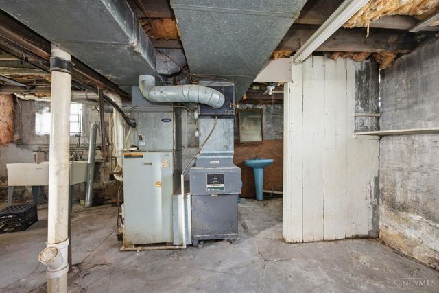 3443 Woodburn Avenue, Cincinnati, OH 45207