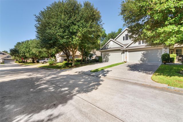 11 Abercrombie Place, Conroe, TX 77384