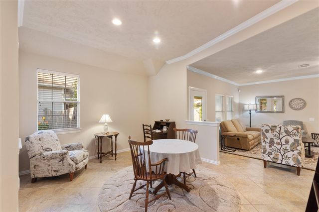 11 Abercrombie Place, Conroe, TX 77384