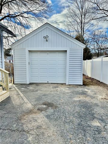 2 Locust Avenue, North Providence, RI 02911