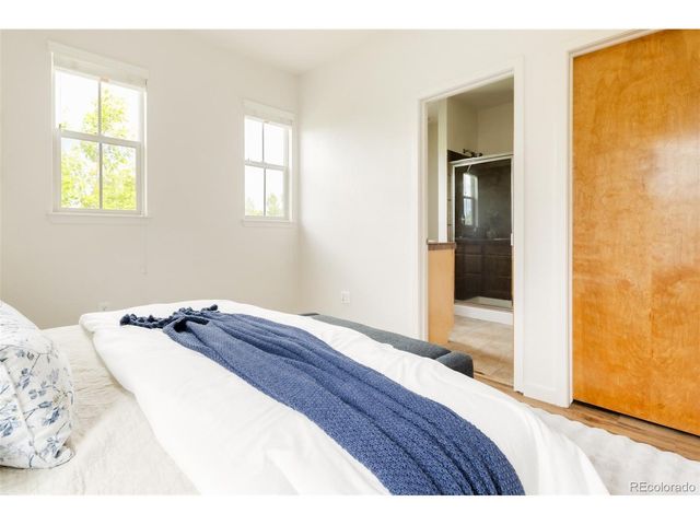 2889 Syracuse Ct, Denver, CO 80238