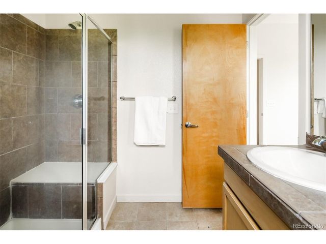 2889 Syracuse Ct, Denver, CO 80238