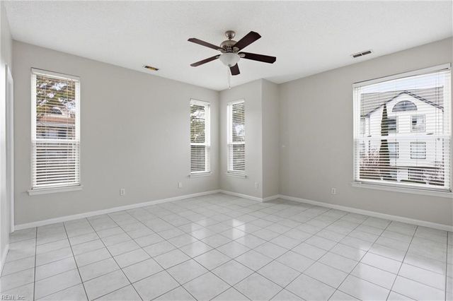 3213 Jade Ct Apt 202, Virginia Beach, VA 23451