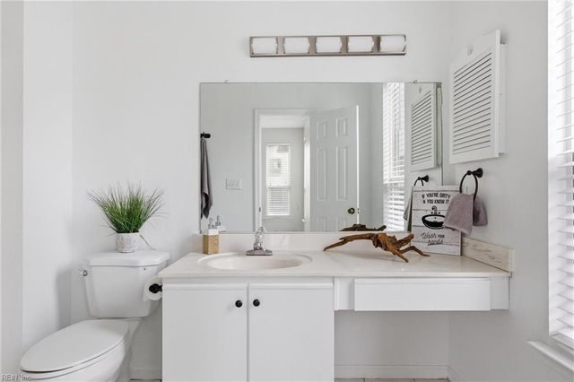 3213 Jade Ct Apt 202, Virginia Beach, VA 23451