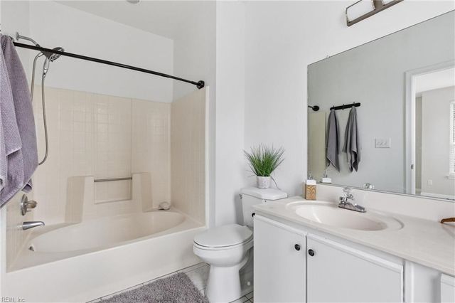 3213 Jade Ct Apt 202, Virginia Beach, VA 23451