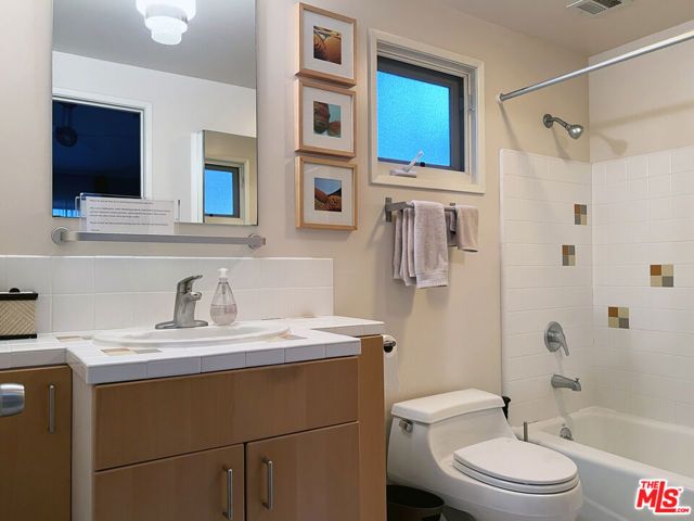 2707 Westwood Boulevard, Los Angeles, CA 90064