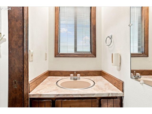 13713 Ne 178TH St, Battle Ground, WA 98604