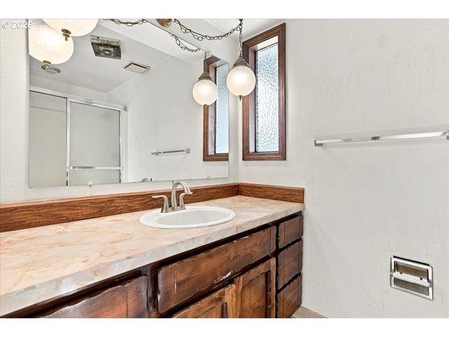 13713 Ne 178TH St, Battle Ground, WA 98604