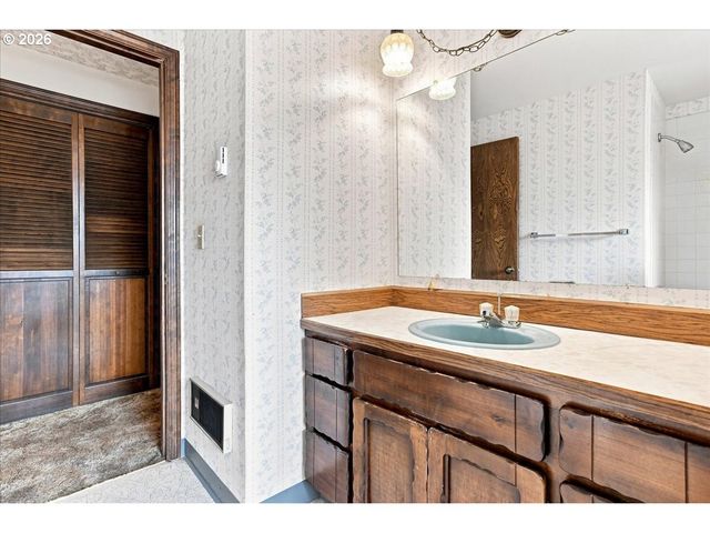 13713 Ne 178TH St, Battle Ground, WA 98604
