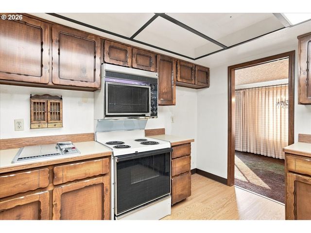 13713 Ne 178TH St, Battle Ground, WA 98604