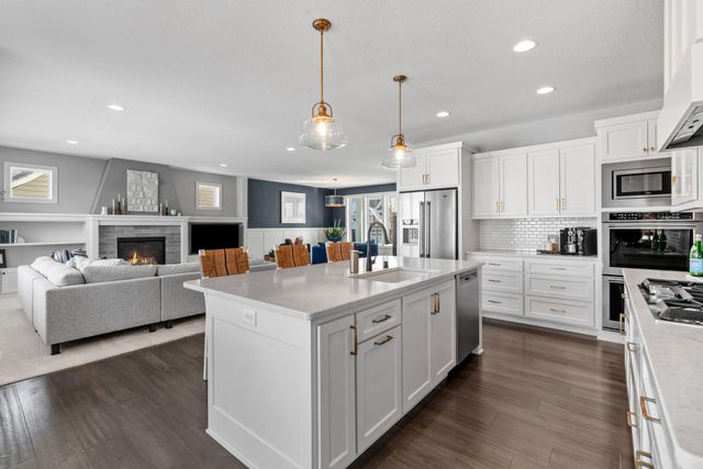 7529 Urbandale Lane N, Maple Grove, MN 55311